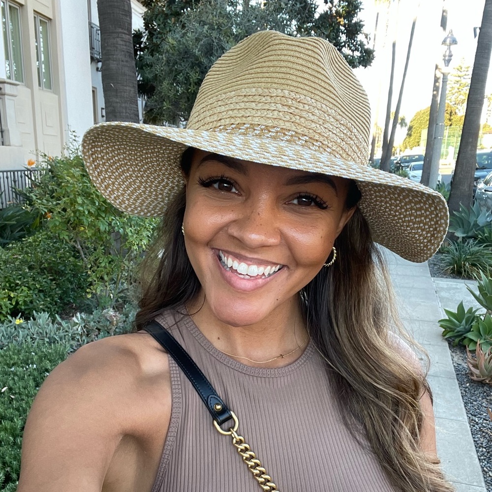 Meet your Posher, Jereshia